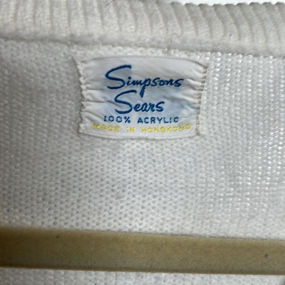 Vintage White Cardigan - Picture 3 of 3